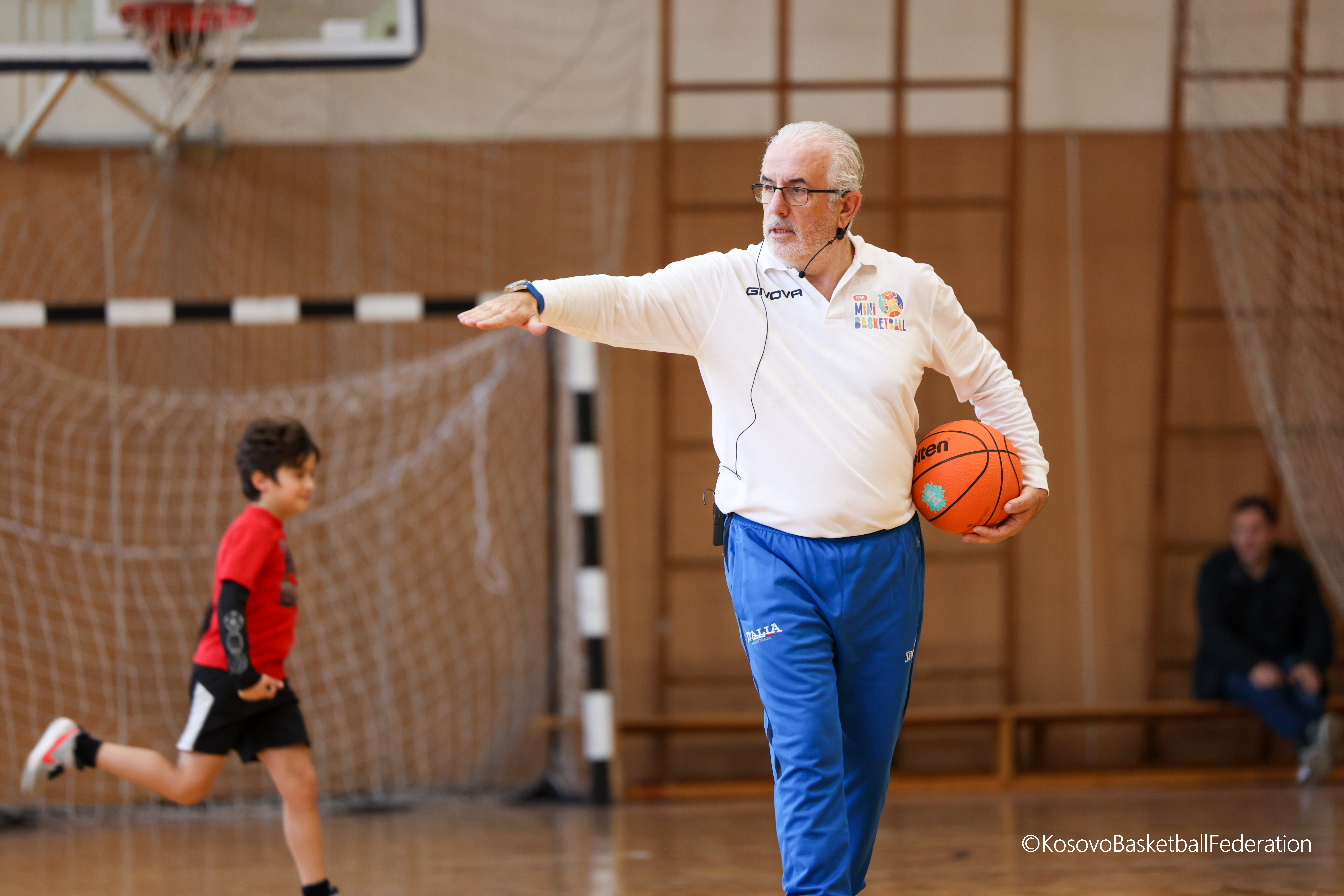 Trajneri i mirënjohur, Maurizio Cremonini ligjëron para trajnerëve të Kosovës